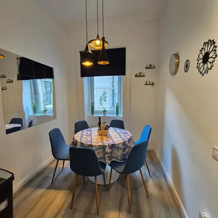 Damjanich 51- Lovely 3bedroom Appartamento Budapest