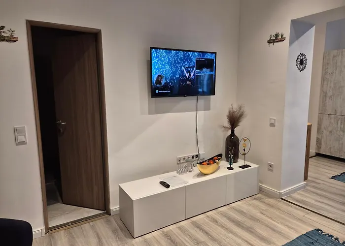 Διαμέρισμα Damjanich 51- Lovely 3bedroom