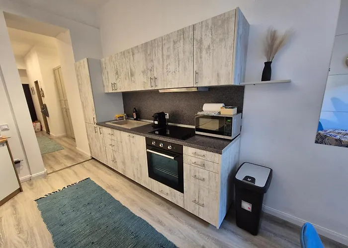 Damjanich 51- Lovely 3bedroom Διαμέρισμα
